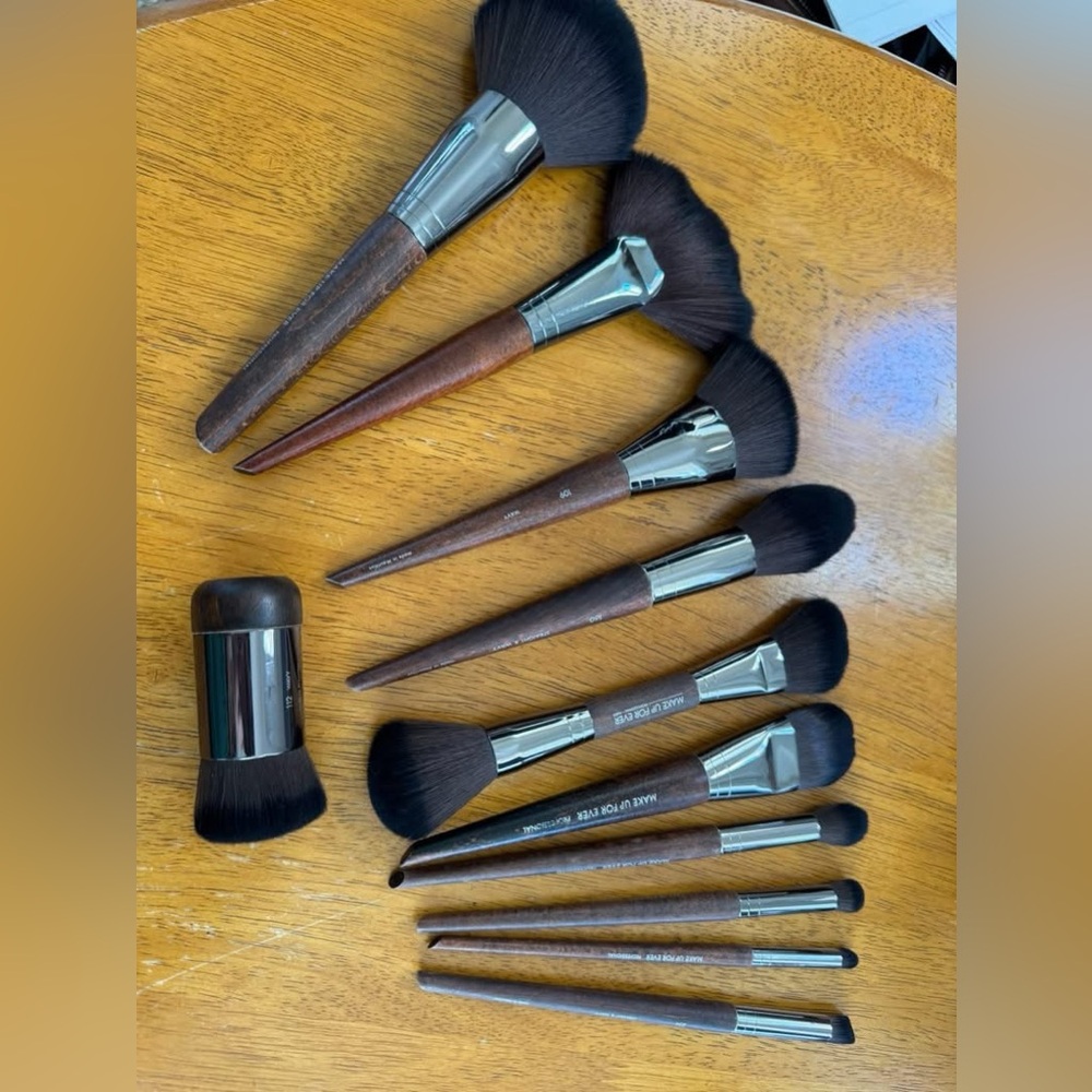 Make Up For Ever Brush Set